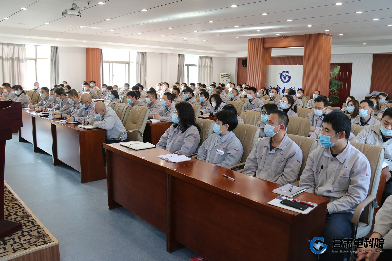 IMG_22981.jpg IMG_22981.jpg