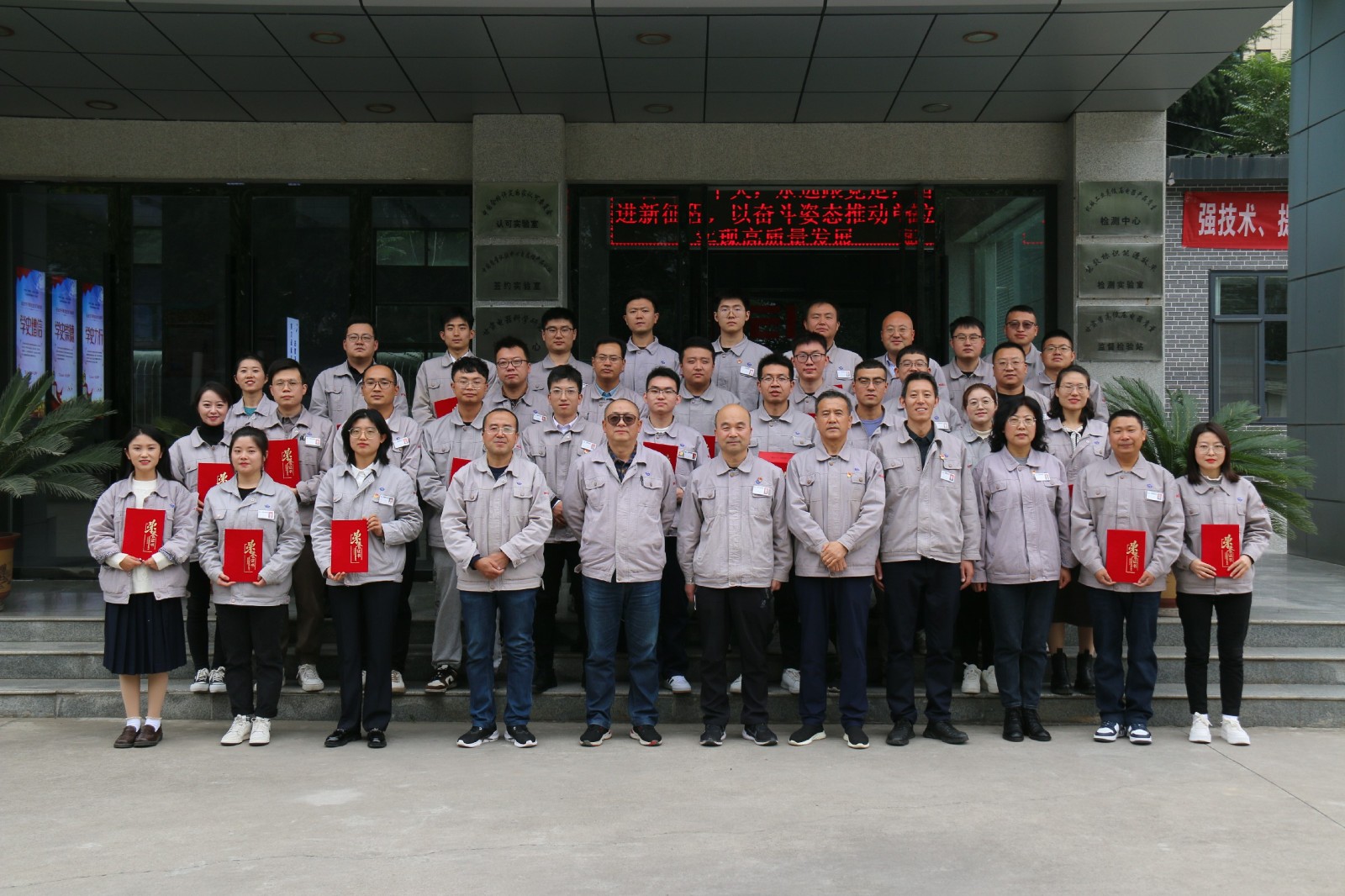 IMG_7947.jpg IMG_7947.jpg